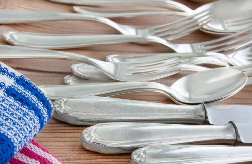 Nettoyer Couverts En Argent