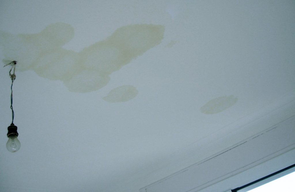 Humidité Dans La Chambre