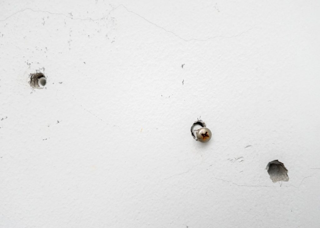 Retirer Cheville Dans Un Mur