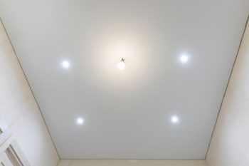 plafond tendu en vinyle