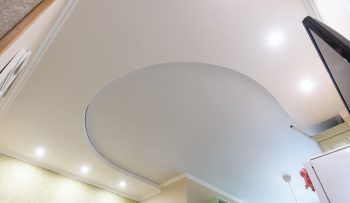 Plafond Suspendu Blanc Dans Cuisine Moderne