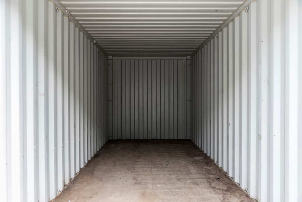 Stocker Materiel Container Maritime